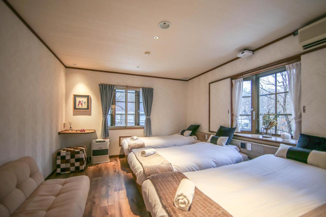 Apricot Pension Hakuba Exteriör bild