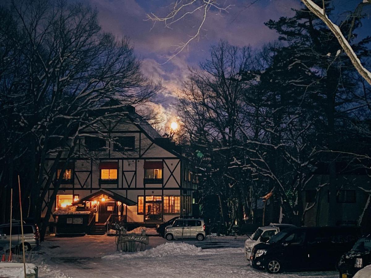 Apricot Pension Hakuba Exteriör bild
