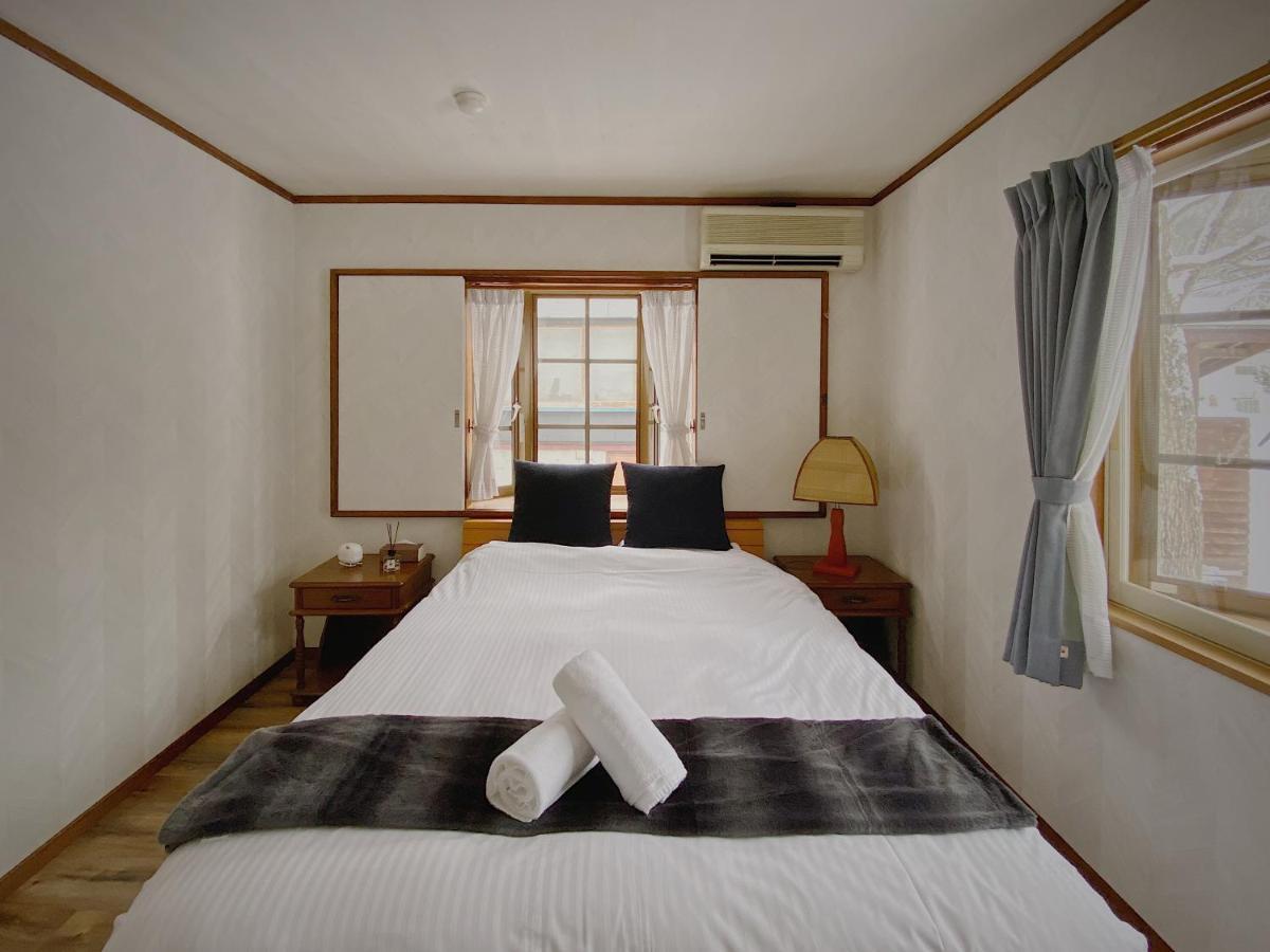 Apricot Pension Hakuba Exteriör bild